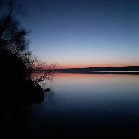 Log On The - Sleeps 4 & Jacuzzi *