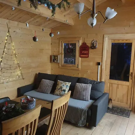 Feriehus Log On The - Sleeps 4 & Jacuzzi Portroe