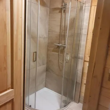 Log On The - Sleeps 4 & Jacuzzi Portroe