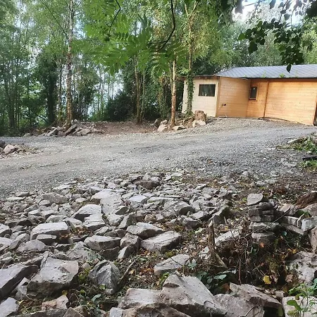 Дом отдыха Log On The - Sleeps 4 & Jacuzzi *