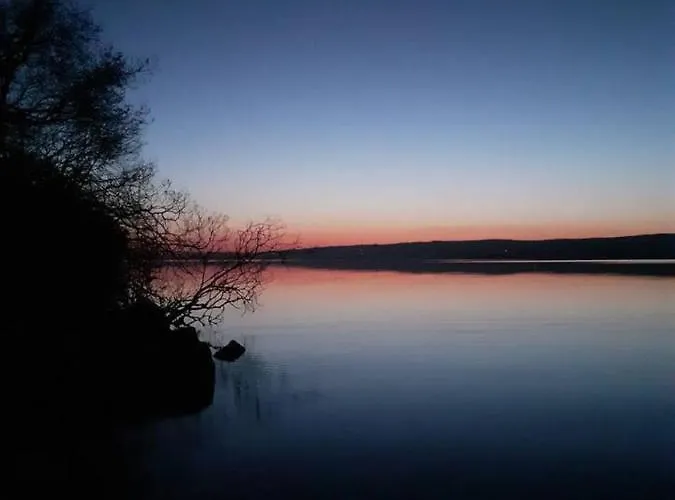 Log On The - Sleeps 4 & Jacuzzi *