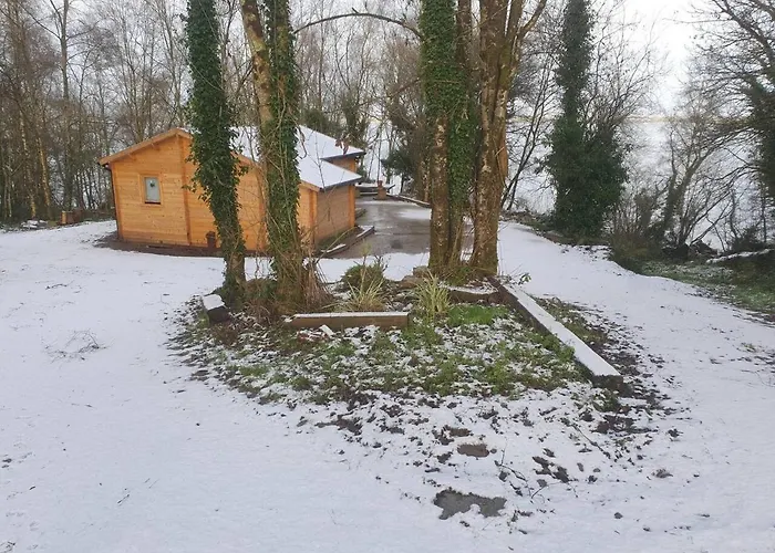 Dom wakacyjny Log On The - Sleeps 4 & Jacuzzi *