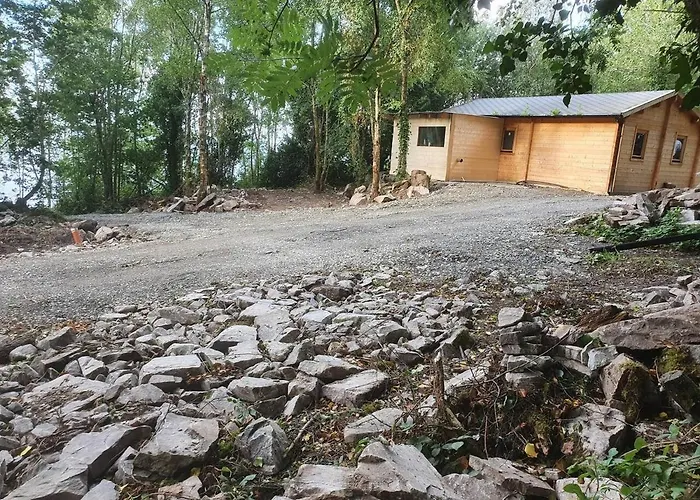 בית נופש Log On The - Sleeps 4 & Jacuzzi *